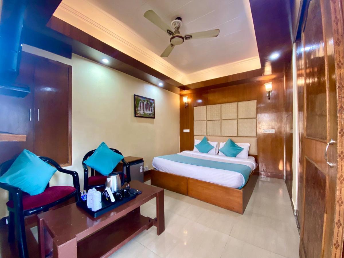 Riversun Hotel Mall Road Mussoorie Exterior photo