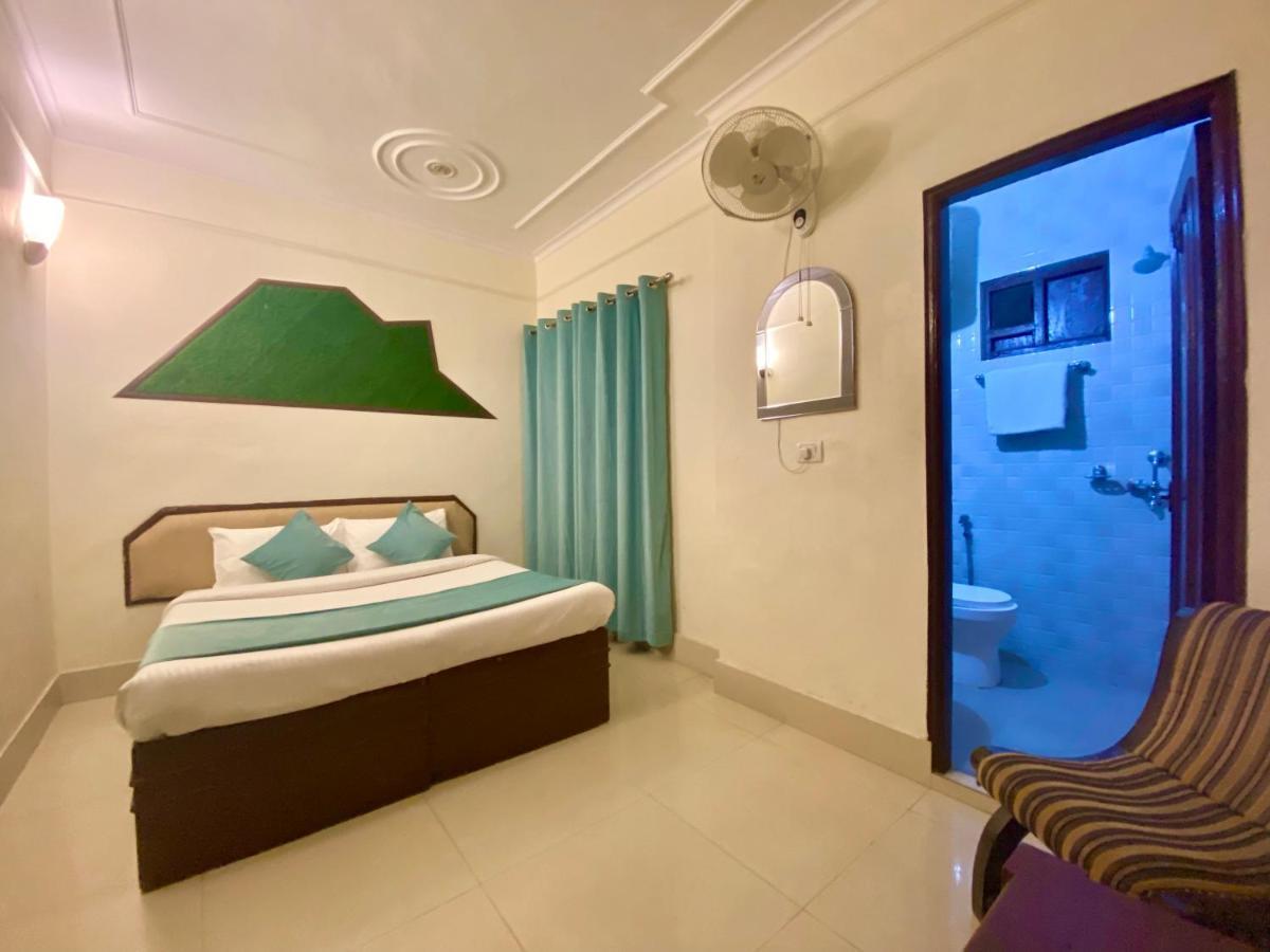 Riversun Hotel Mall Road Mussoorie Exterior photo